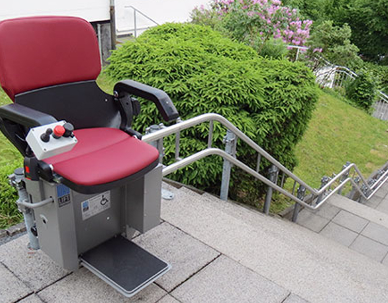 outdoor curved stairlift